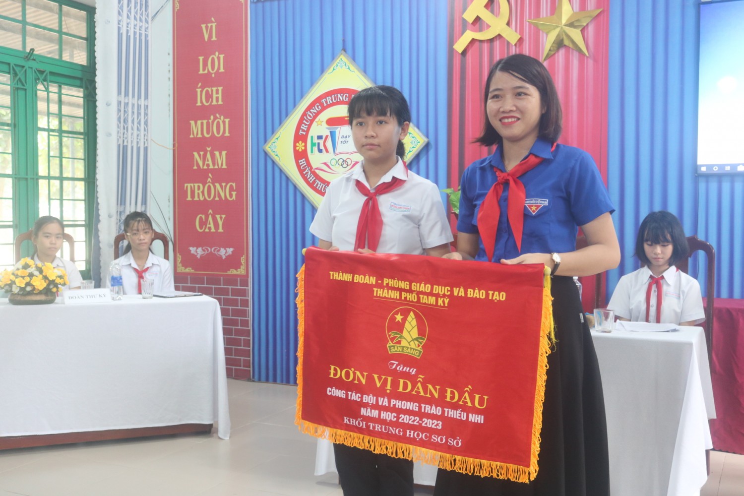 Liên đội trường THCS Huỳnh Thúc Kháng đã long trọng tổ chức Đại hội Liên đội nhiệm kỳ năm học 2023 – 2024